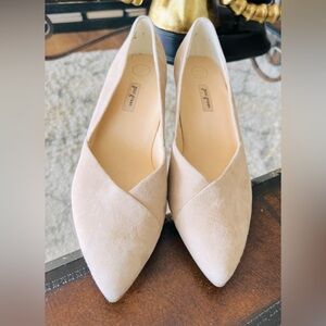 Paul Green Neutral Block Heel Pump US9